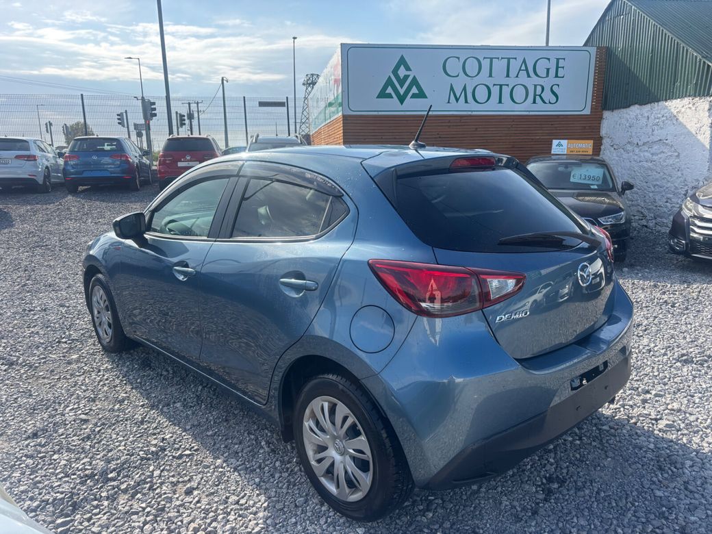2016 Mazda Demio