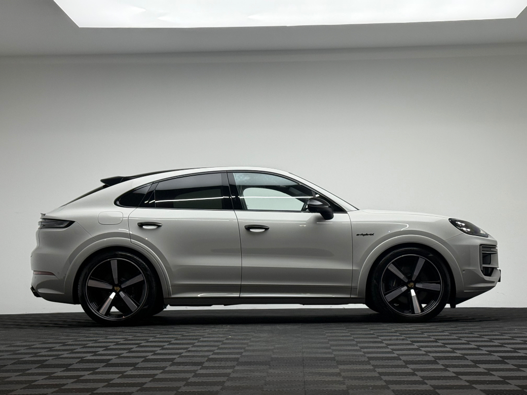 2024 Porsche Cayenne