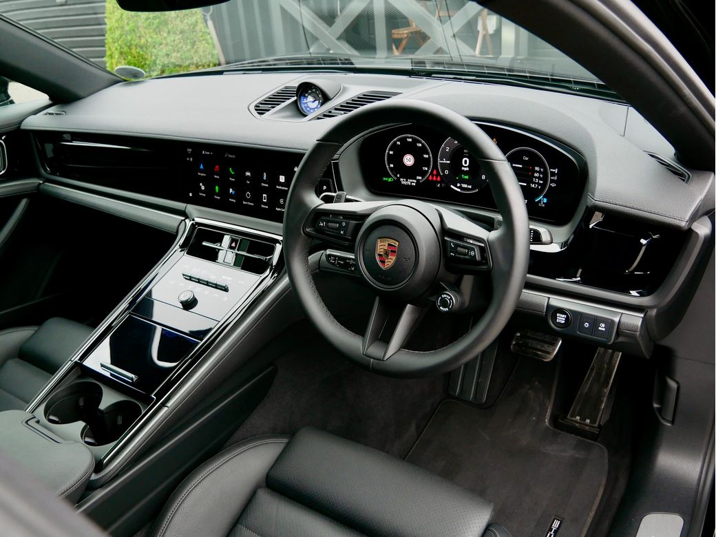 2025 Porsche Panamera