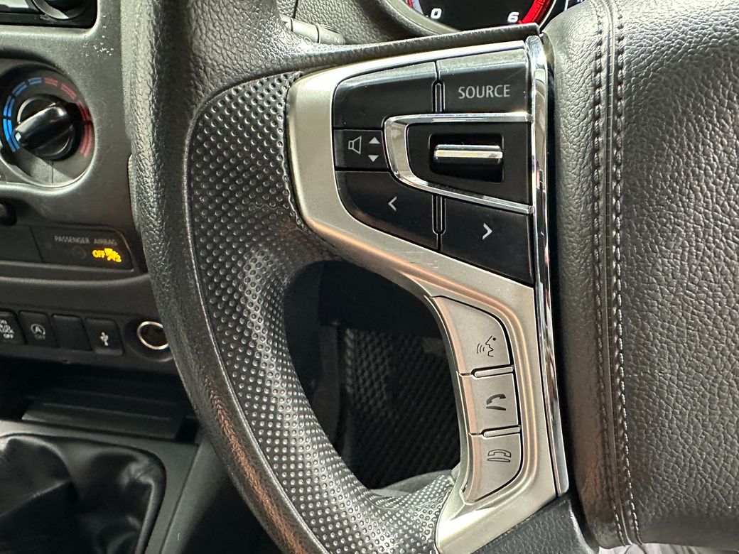 2020 Mitsubishi L200