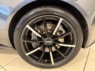 2022 Aston Martin DB11