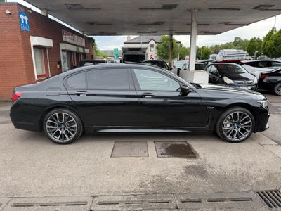 2022 BMW 745