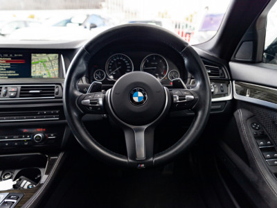 2015 BMW 520