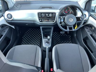 2016 Volkswagen up!