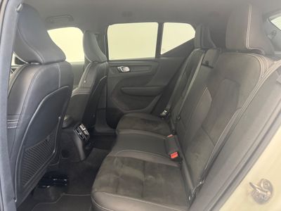 2022 Volvo XC40