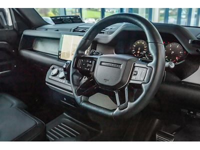 2025 Land Rover Defender