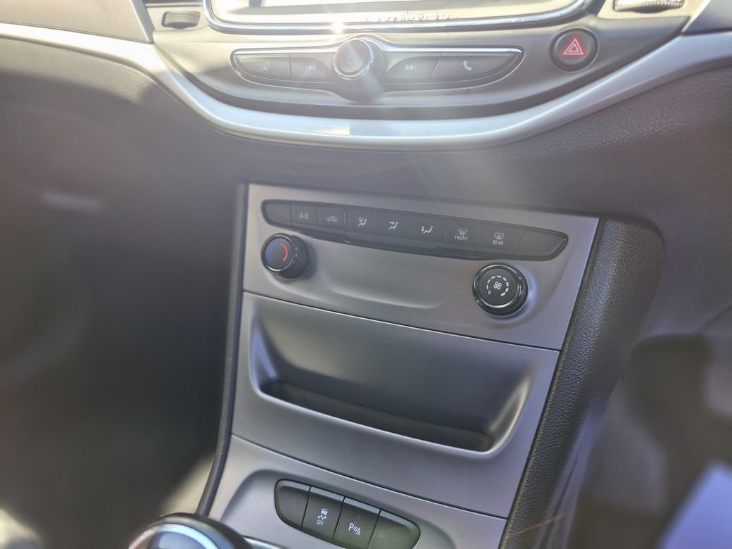 2018 Vauxhall Astra