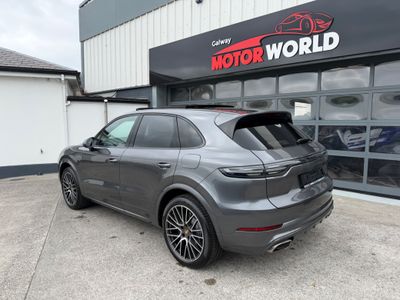 2023 Porsche Cayenne
