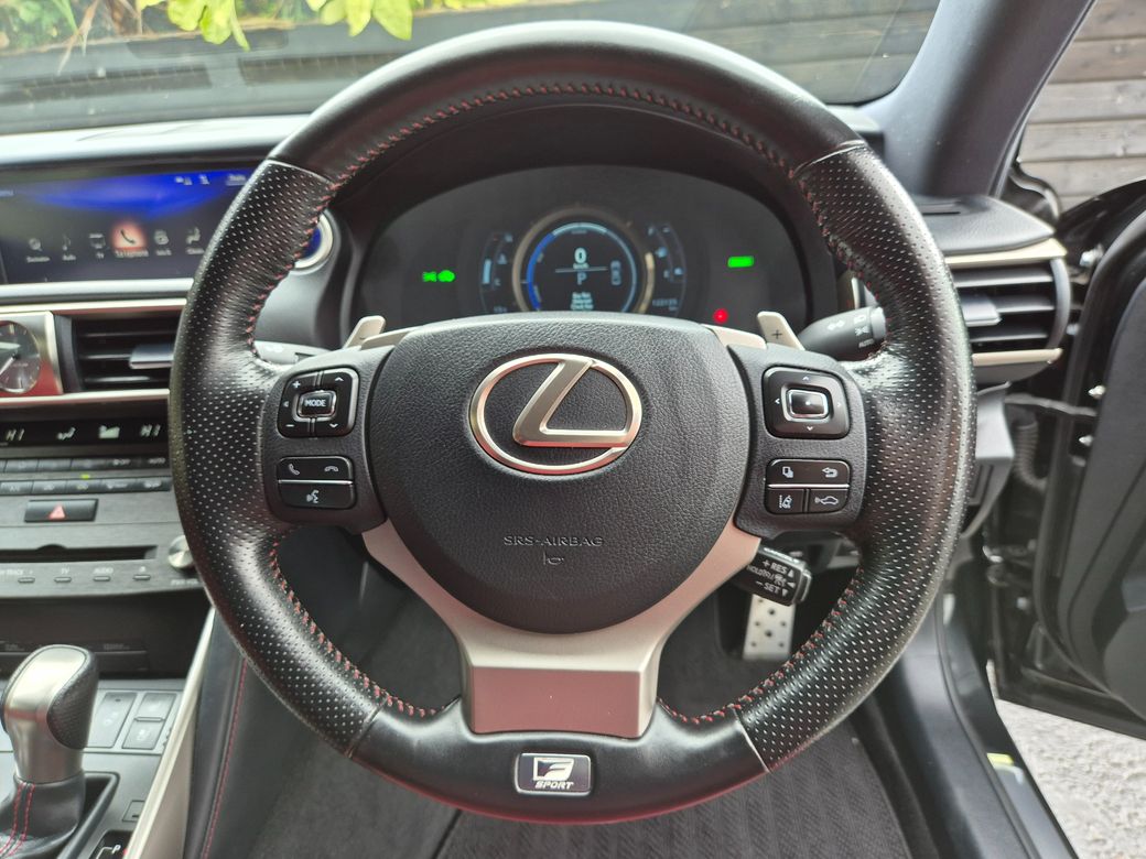 2020 Lexus IS 300h