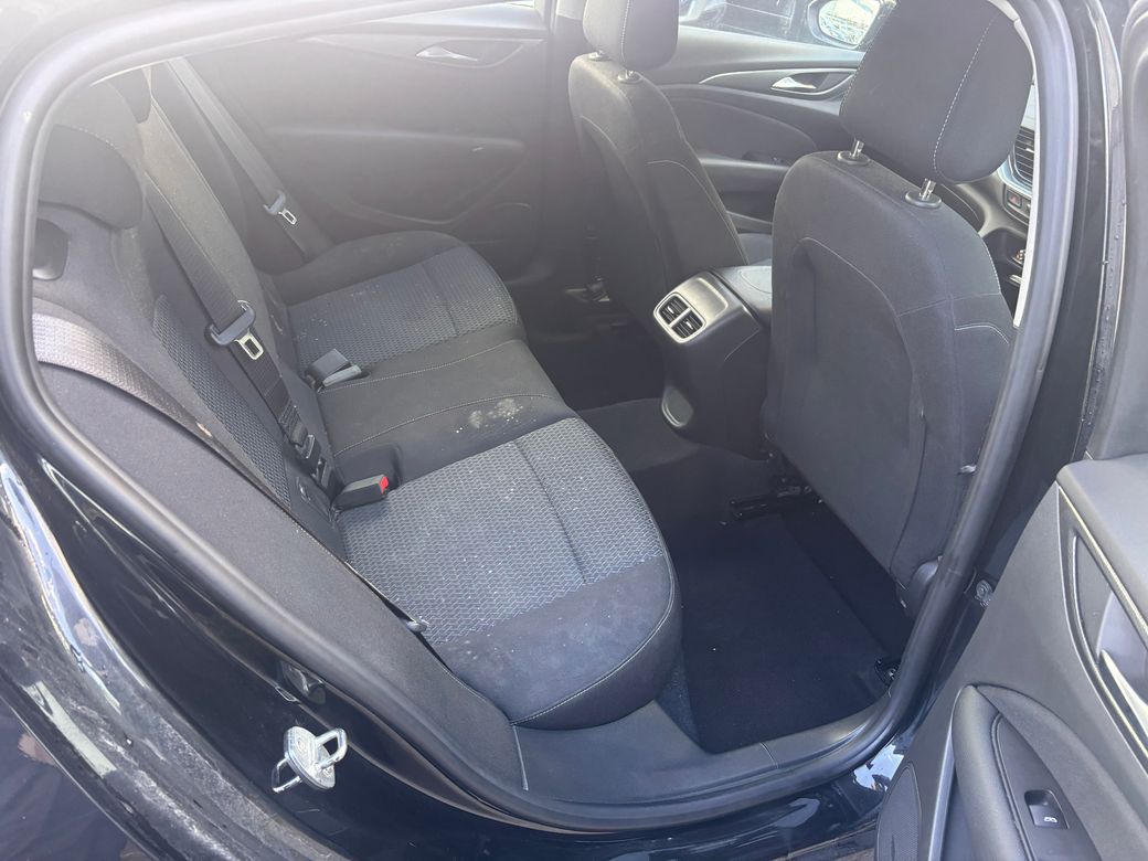 2021 Opel Insignia