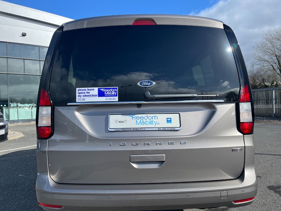 2026 Ford Tourneo Connect