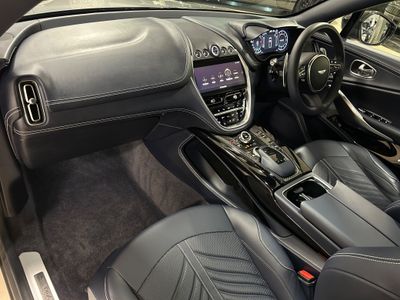 2023 Aston Martin DBX
