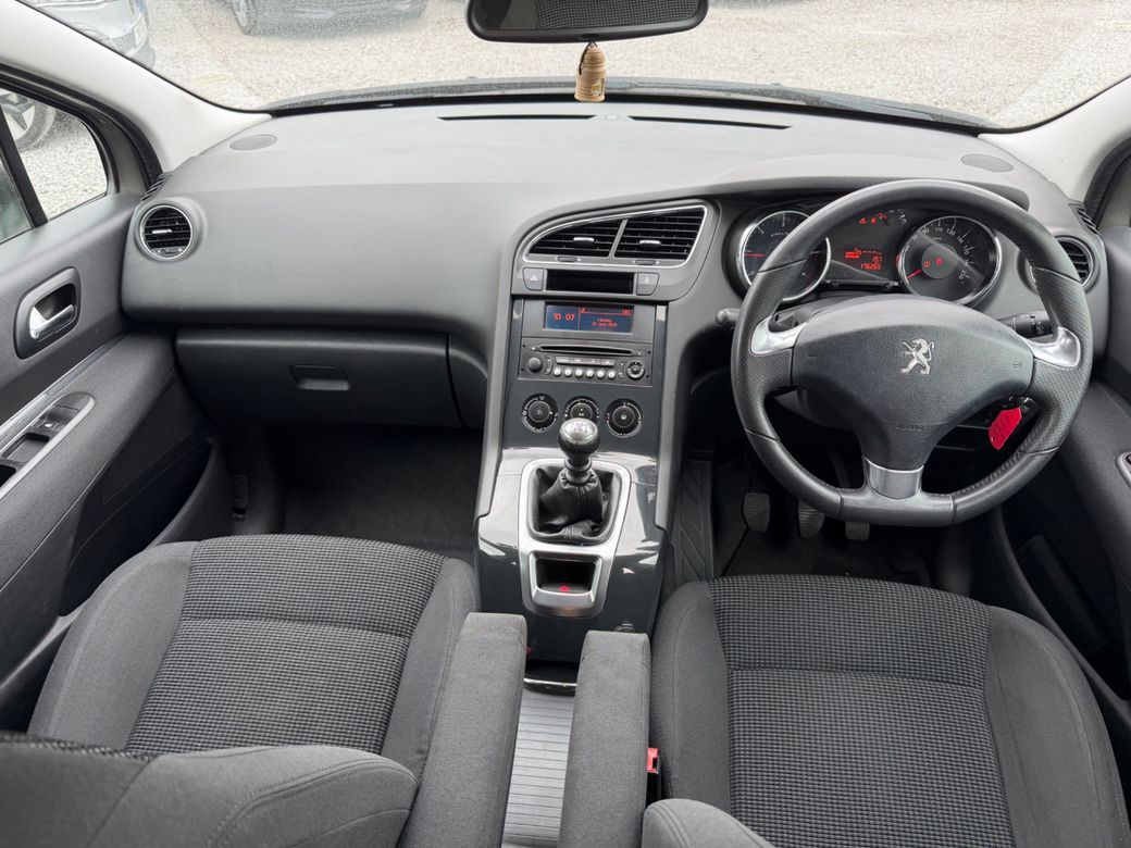 2015 Peugeot 5008