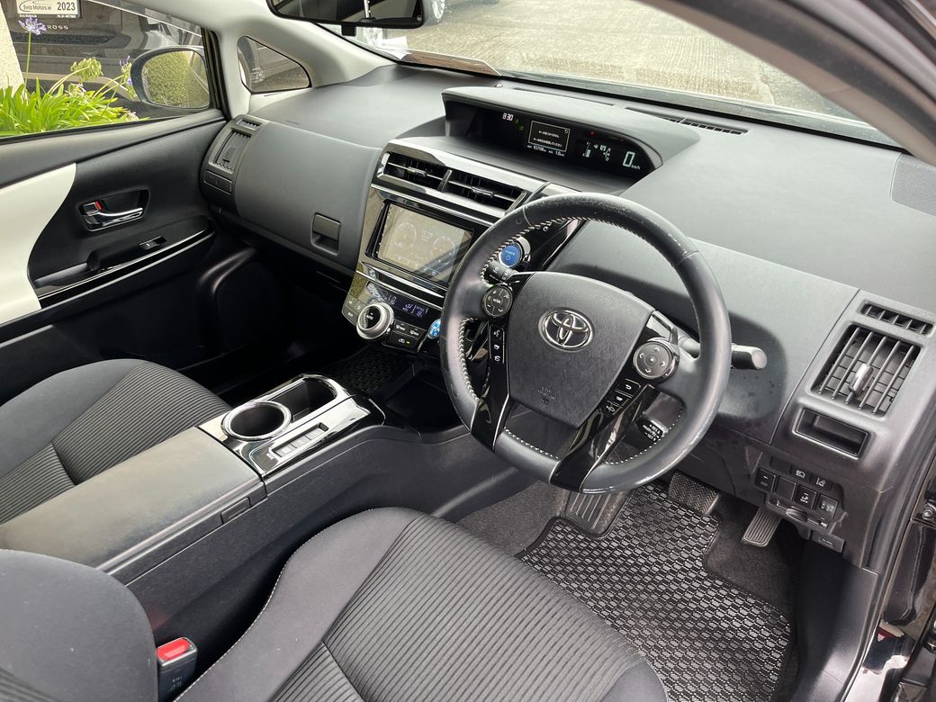 2018 Toyota Prius Alpha