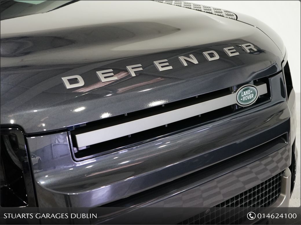 2025 Land Rover Defender
