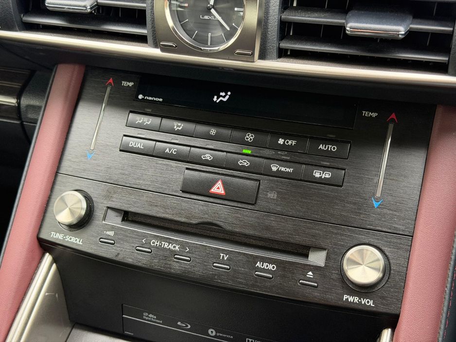 2018 Lexus IS 300h