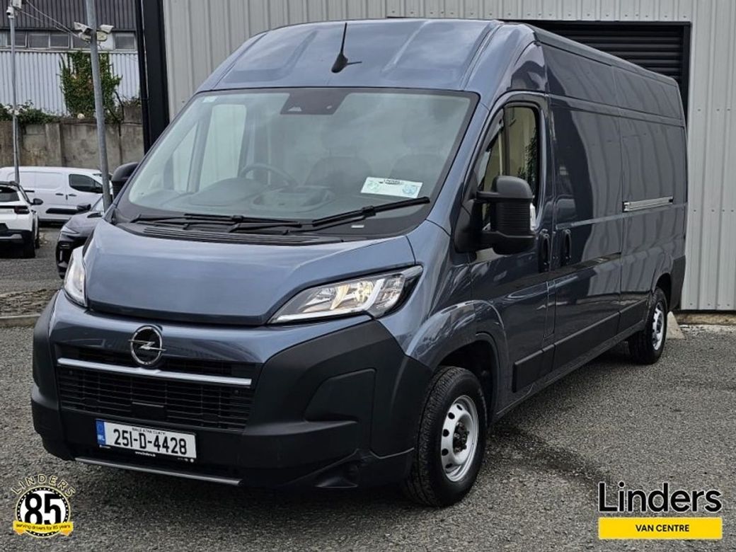 2025 Opel Movano
