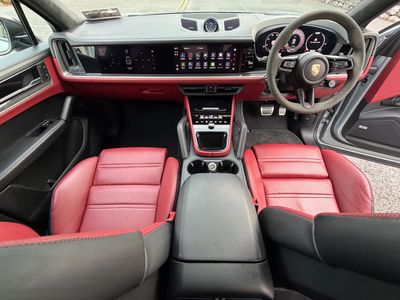 2024 Porsche Cayenne