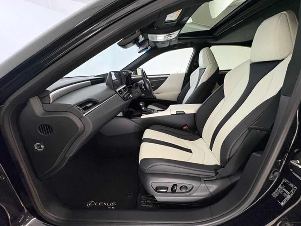 2023 Lexus ES 300h
