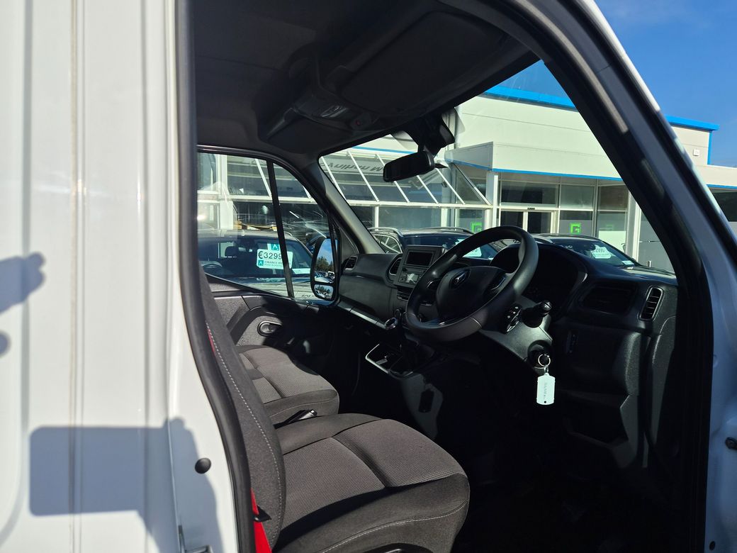 2023 Renault Master