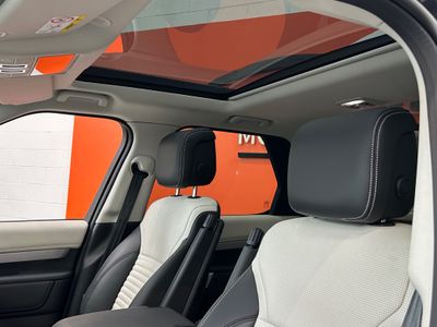 2025 Land Rover Discovery