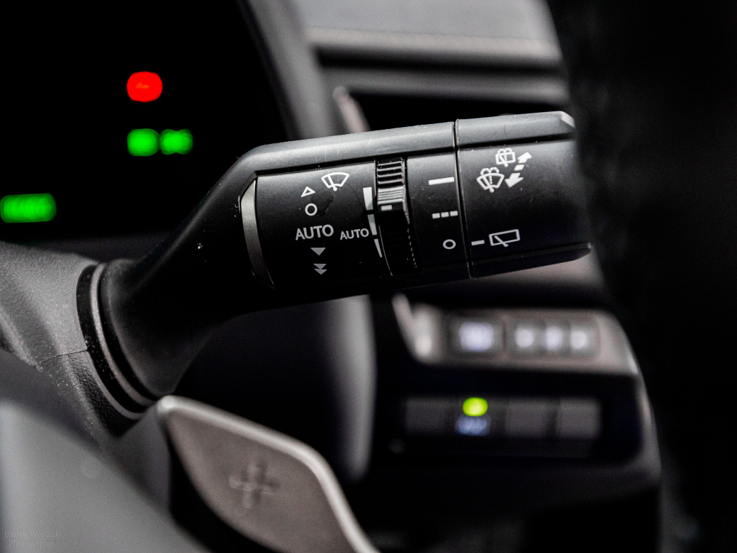 2025 Lexus UX 300e