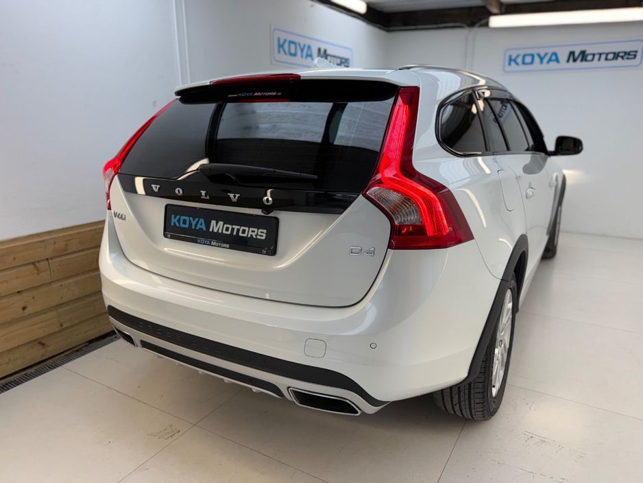 2017 Volvo V60