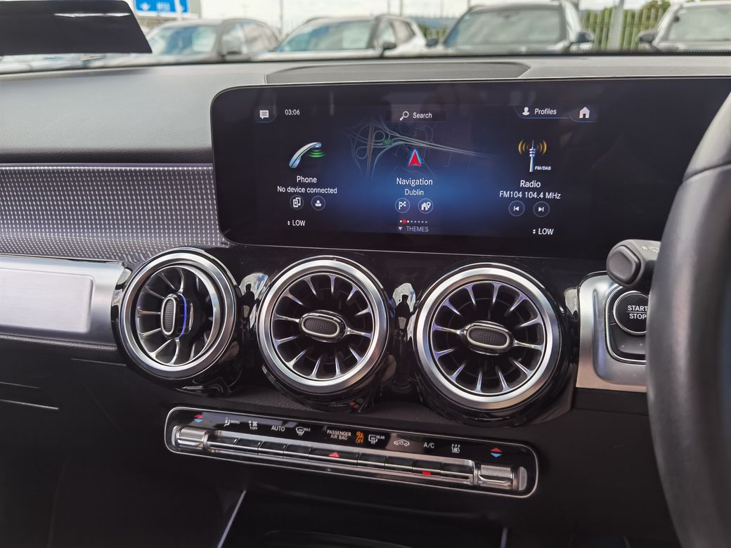 2023 Mercedes-Benz EQB