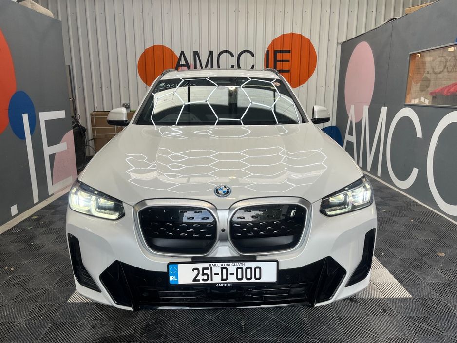 2025 BMW iX3