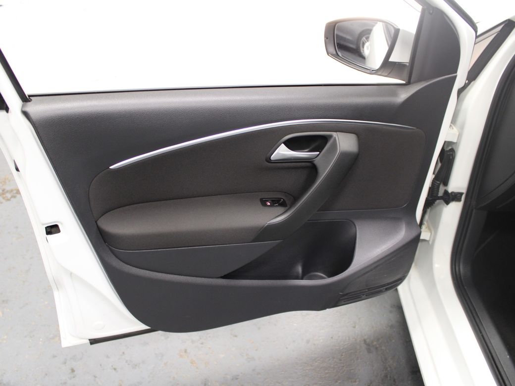 2015 Volkswagen Polo