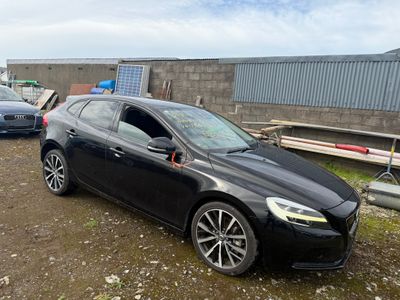 2017 Volvo V40