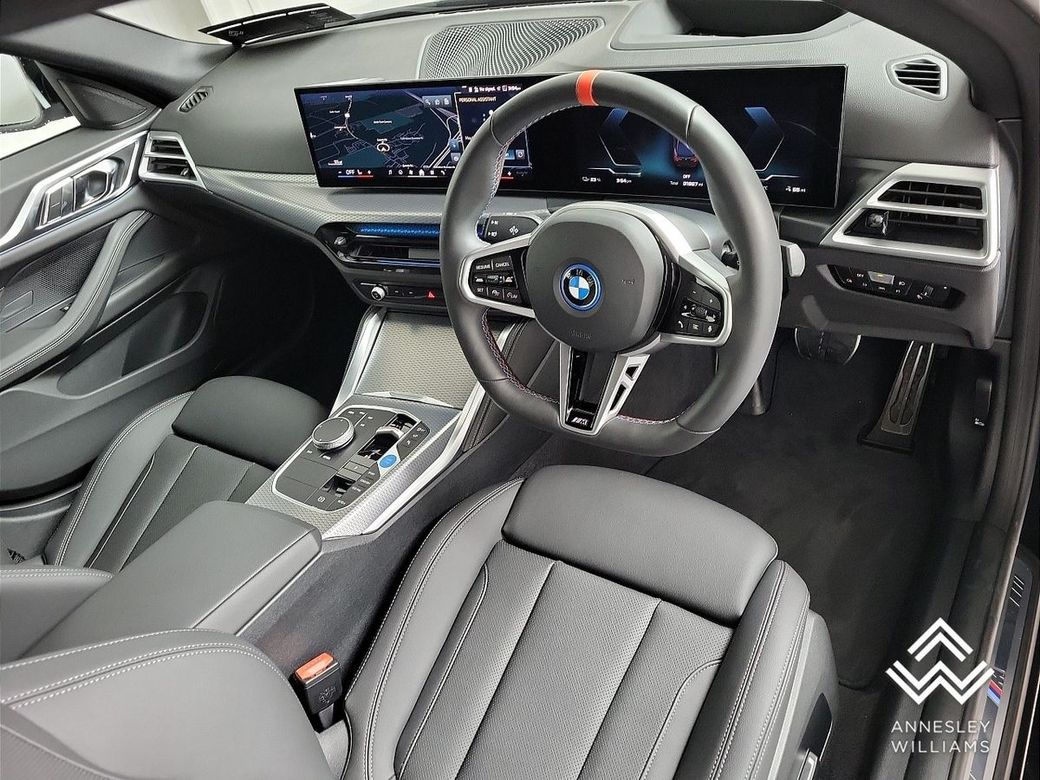 2025 BMW i4