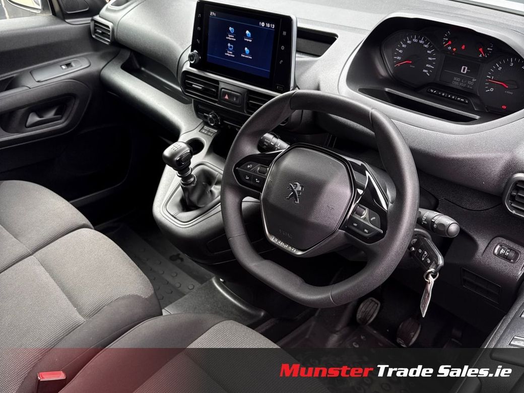 2022 Peugeot Partner