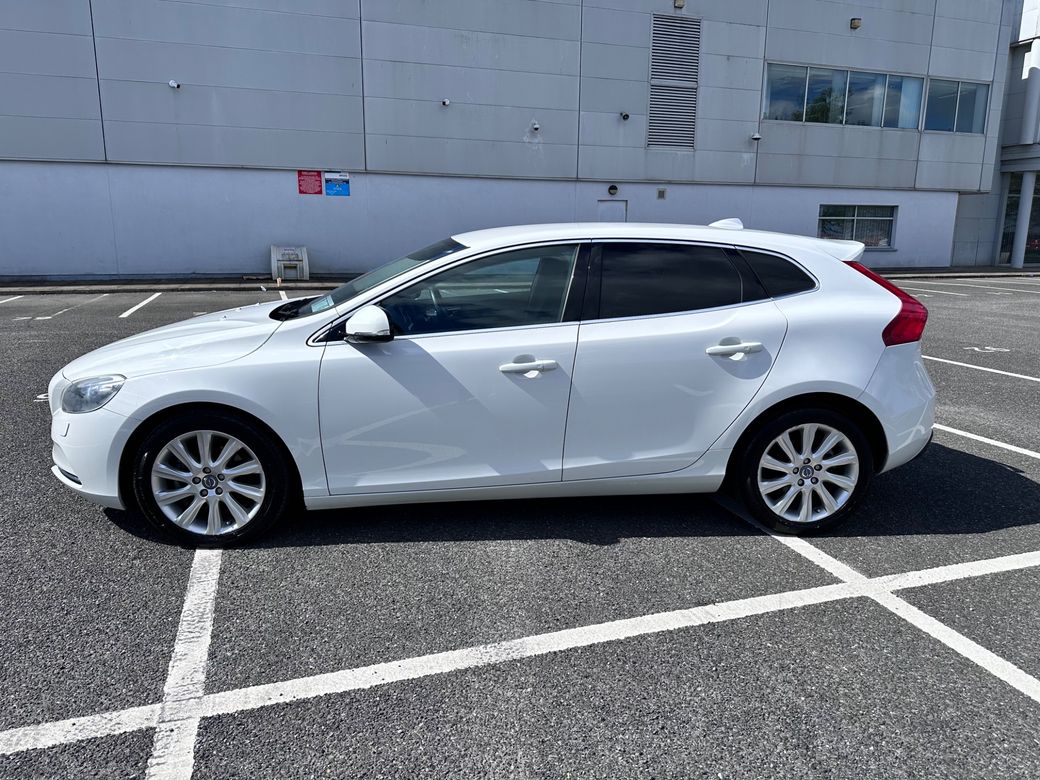 2014 Volvo V40
