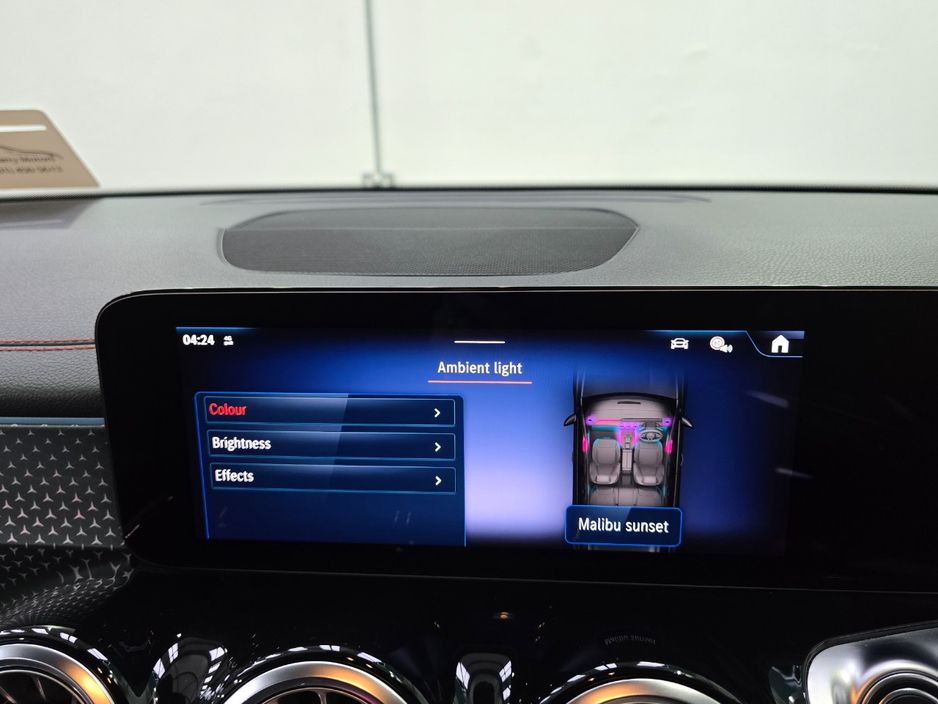 2024 Mercedes-Benz EQB