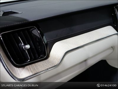 2022 Volvo XC60