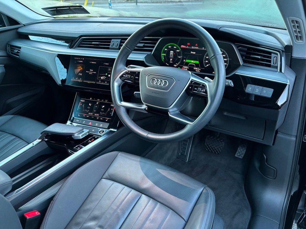 2022 Audi e-tron
