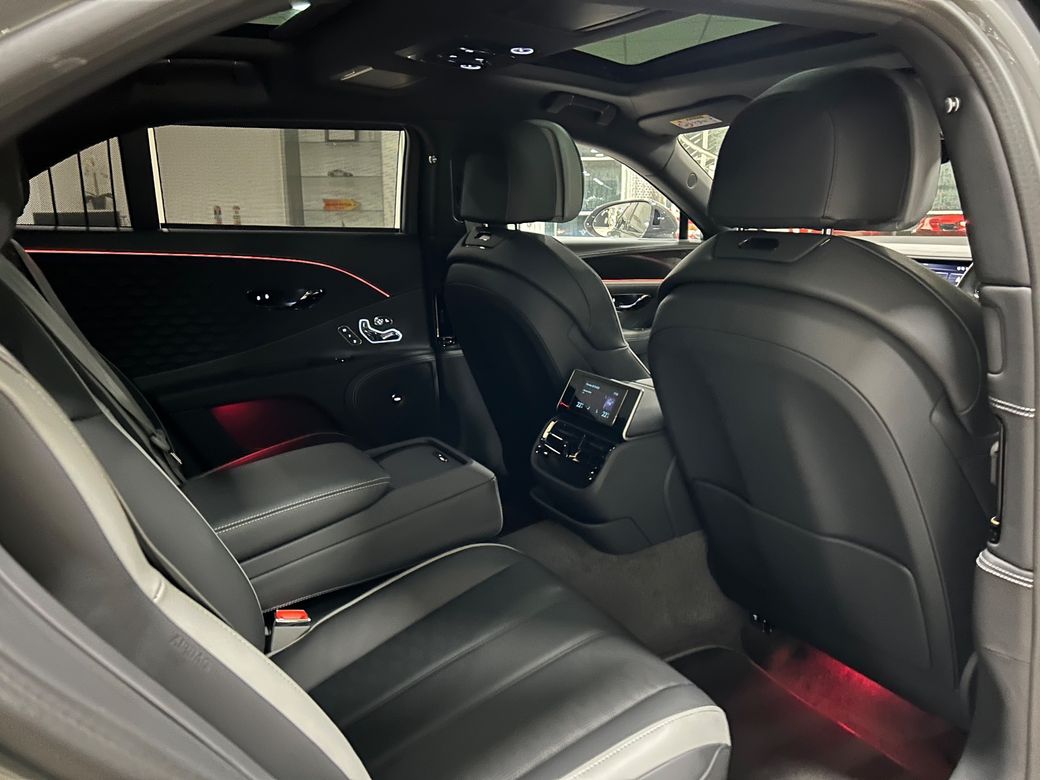2025 Bentley Flying Spur