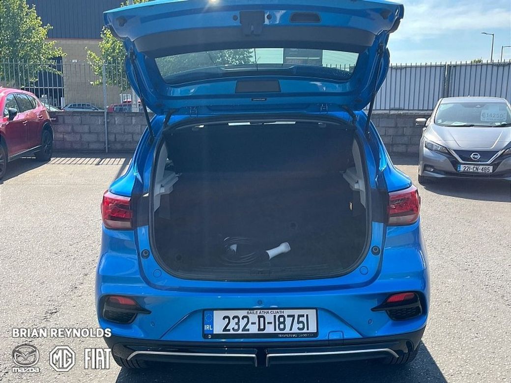 2023 MG ZS