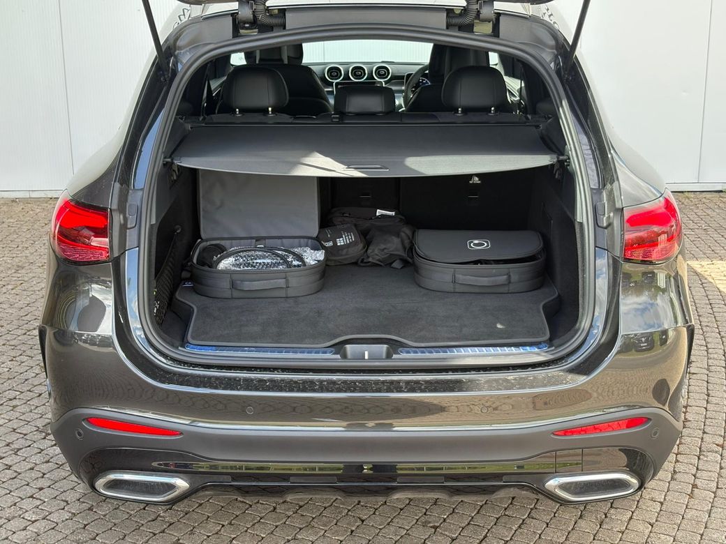 2025 Mercedes-Benz GLC Class