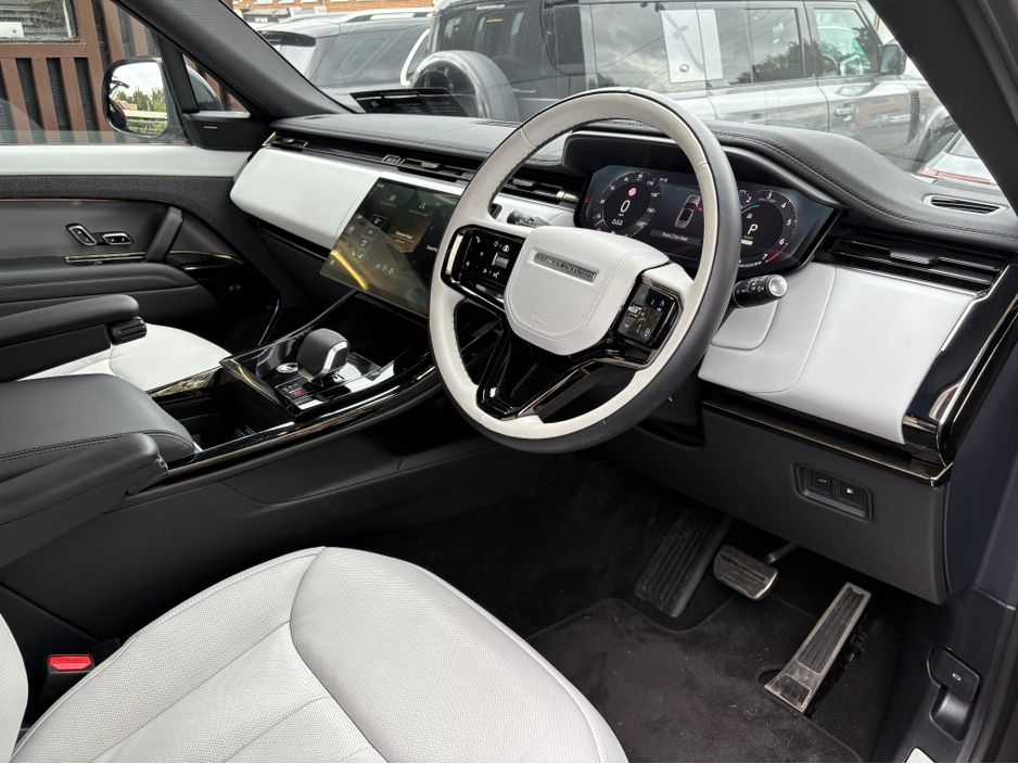 2024 Land Rover Range Rover Sport