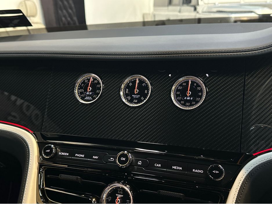 2025 Bentley Flying Spur