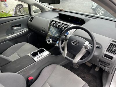 2014 Toyota Prius Alpha