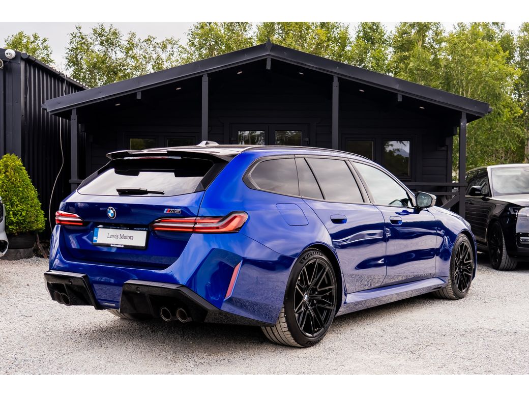 2025 BMW M5