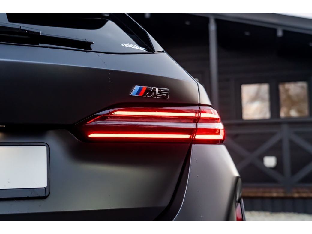 2025 BMW M5