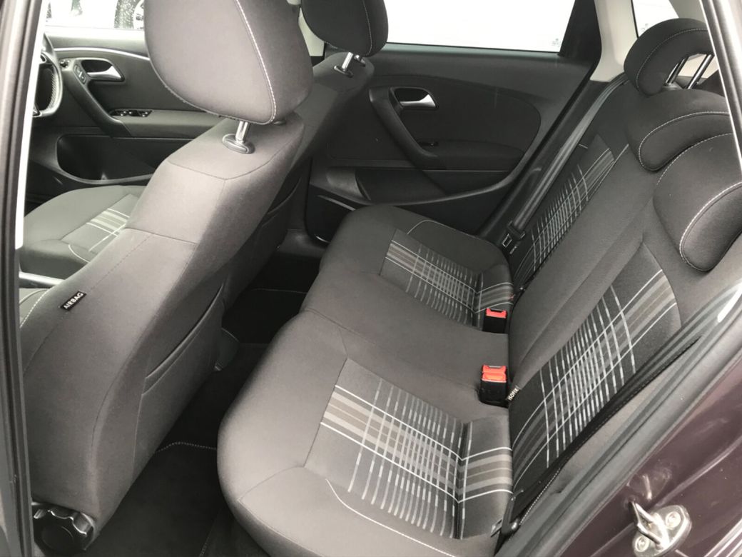 2015 Volkswagen Polo