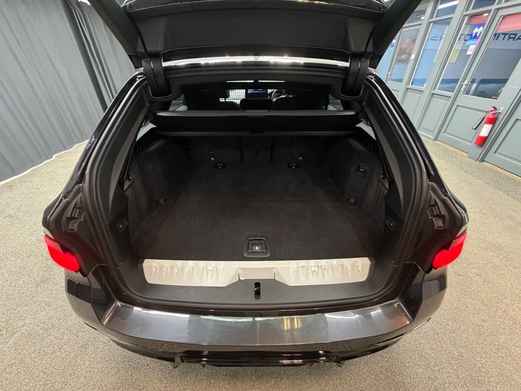 2022 BMW 5 Series