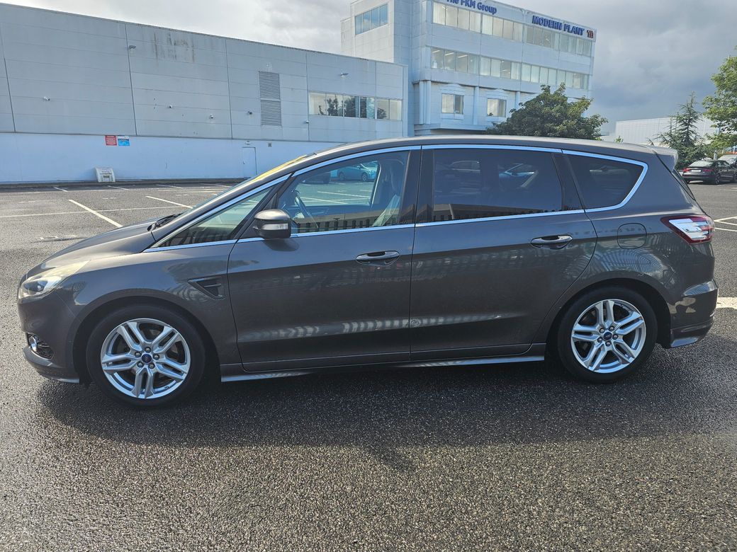 2016 Ford S-Max