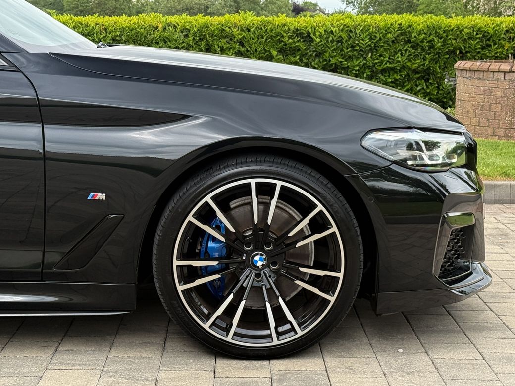 2022 BMW 5 Series