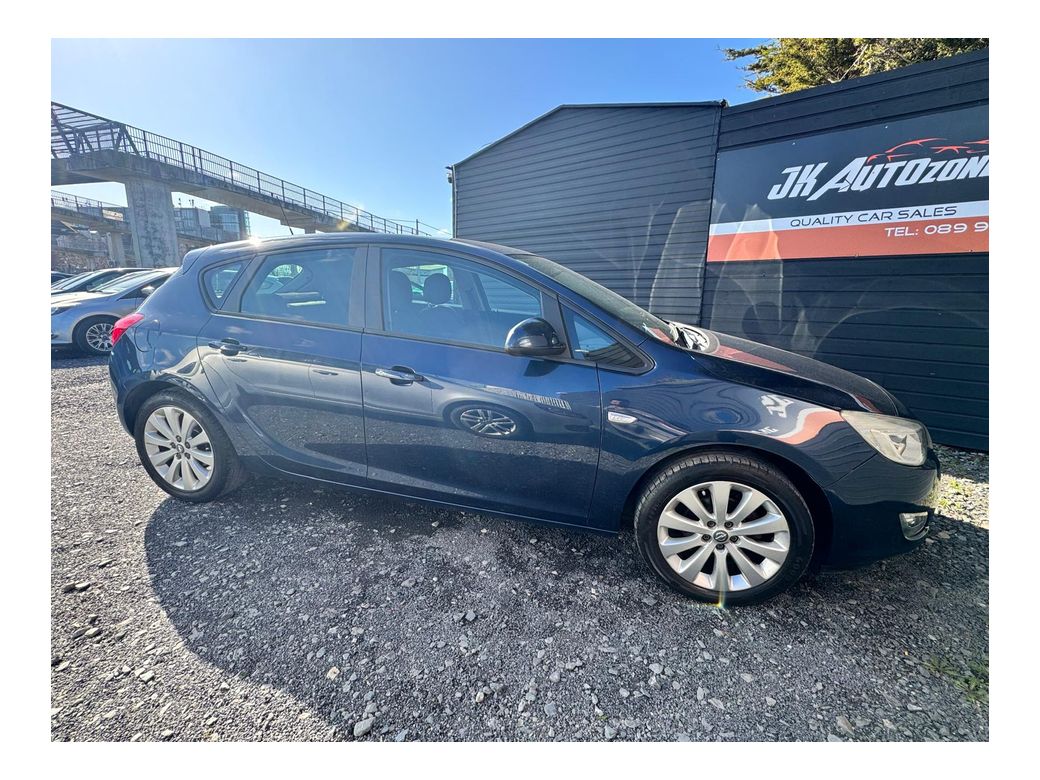 2011 Opel Astra